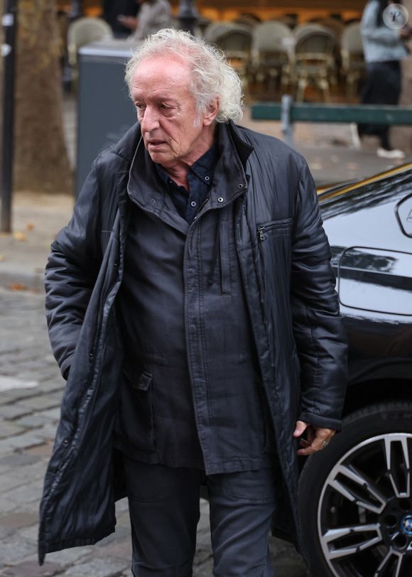 Exclusif - Didier Barbelivien - Obsèques de Michel Michel, propriétaire du Banana Café, en l’Église Saint Jean de Montmartre à Paris, le 16 octobre 2025. 

© Denis Guignebourg / Bestimage