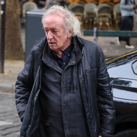 Exclusif - Didier Barbelivien - Obsèques de Michel Michel, propriétaire du Banana Café, en l’Église Saint Jean de Montmartre à Paris, le 16 octobre 2025. 

© Denis Guignebourg / Bestimage