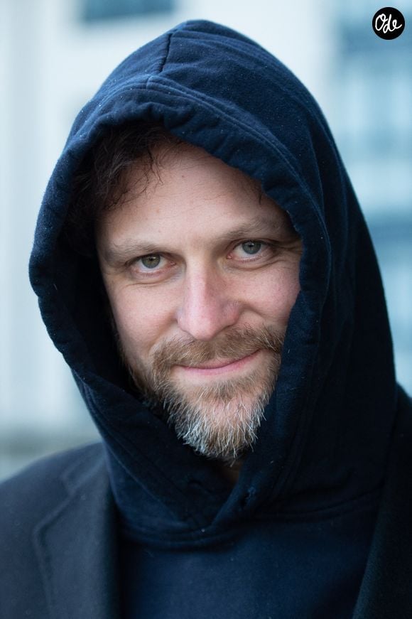 En légende de cette publication, l'acteur a révélé le prénom de son bébé : Thelma. 

Pierre Rochefort lors d'une séance photo au cadre du 3e Festival du film policier de Reims, à Reims, en France, le 5 avril 2023. Photo : Aurore Maréchal/ABACAPRESS.COM