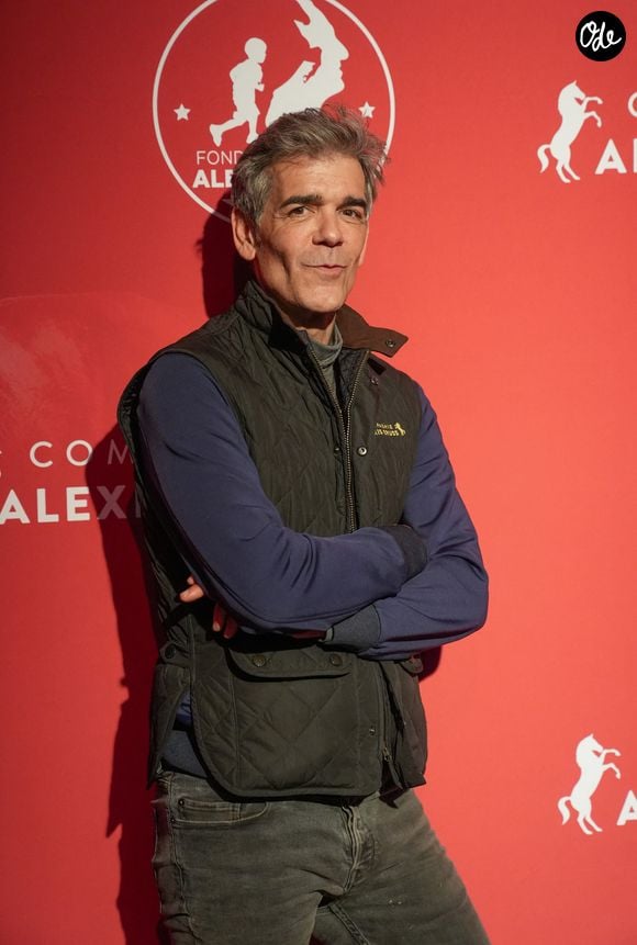 Xavier de Moulins  au photocall du gala caritatif du Fond de dotation Alexis Gruss sous le chapiteau des Folies Gruss, à Paris, France, le 11 mars 2026. © Anne-Sophie Guebey/Bestimage