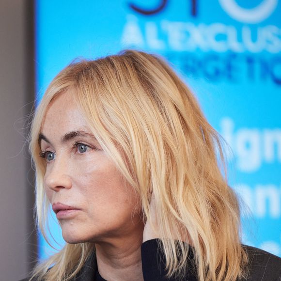 Emmanuelle Béart (marraine de l’association) lors du lancement de la campagne 2024 d'appel aux dons 2024 pour lutter contre la précarité énergétique "Stop exclusion énergétique", à Paris, France, le 12 novembre 2024 © Cyril Moreau/Bestimage