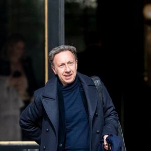 Stéphane Bern, animateur de la soirée, s’est exprimé sur cette absence

Exclusif - Stephane Bern à la sortie de la Réserve à Paris le 7 mars 2025.
© Pierre Perusseau / Tiziano de Silva / Bestimage