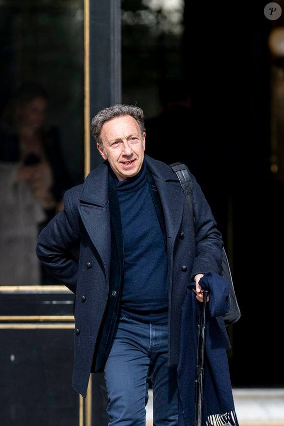 Stéphane Bern, animateur de la soirée, s’est exprimé sur cette absence

Exclusif - Stephane Bern à la sortie de la Réserve à Paris le 7 mars 2025.
© Pierre Perusseau / Tiziano de Silva / Bestimage