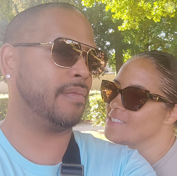 En effet, leur fille Noémie, âgée de 18 ans, est enceinte.

Hélène et Son Nguyen, à la tête d'une fratrie de 12 enfants dans "Familles nombreuses, la vie en XXL".