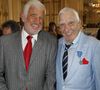 Autre homme très important dans la vie du Magnifique, Charles Gérard était un ami de longue date de l'acteur

Exclusif - Jean-Paul Belmondo est venu assister à la décoration de son ami Charles Gérard (Chevalier de l'ordre national du mérite) au ministère de la Culture et de la Communication le 20 avril 2012. AGENCE / BESTIMAGE