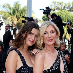 Restaurant offrant une vue panoramique du Cap d'Antibes jusqu'aux îles de Lérins, La Petite Maison est devenue une véritable référence à Nice.

Oriane Deschamps et sa mère Michèle Laroque - Montée des marches du film « Asteroid City » lors du 76ème Festival International du Film de Cannes, au Palais des Festivals à Cannes. Le 23 mai 2023 © Jacovides-Moreau / Bestimage