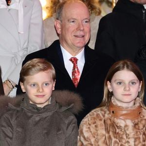 Le cuisinier du palais princier de Monaco décroche une deuxième place en championnat du monde !

Le prince Albert II de Monaco, la princesse Charlene, leurs enfants, la princesse Gabriella et le prince héréditaire Jacques ont inauguré le marché de Noël sur le port Hercule à Monaco. La famille princière était accompagnée par Mélanie Antoinette de Massy, M. Georges Marsan, le maire de Monaco, M. Christophe Mirmand, le ministre d'Etat de la Principauté, M. Thomas Brezzo, le président du Conseil National monégasque, et bon nombre d'élus municipaux. © Claudia Albuquerque/Bestimage