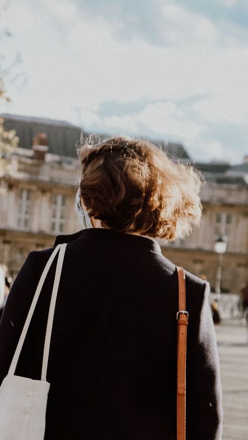 Sac cabas ou sac bandoulière : quel modèle choisir pour le quotidien ?