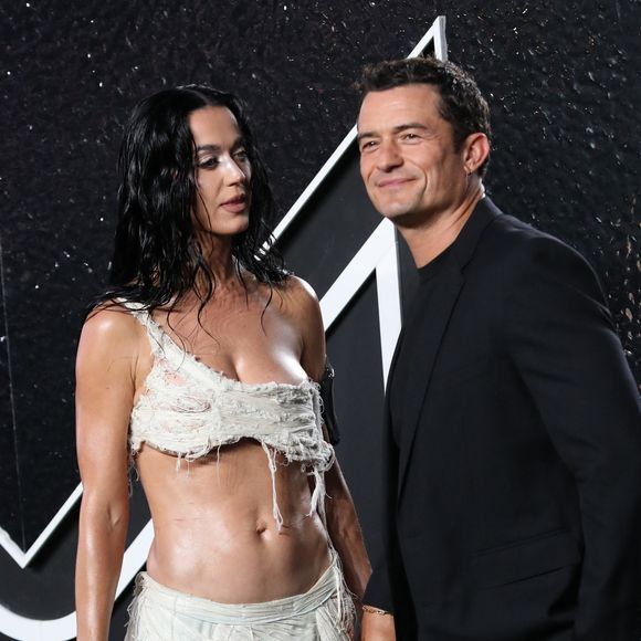 Voir son ex se rapprocher d'un autre peu de temps après la rupture ? Jamais très agréable certes, mais Orlando Bloom semble le prendre avec beaucoup de philosophie et même d'humour

Katy Perry et Orlando Bloom assistent aux MTV Video Music Awards, VMAs, à l'UBS Arena à Elmont, New Jersey, États-Unis,. © Alec Michael / Zuma Press / Bestimage