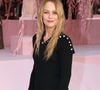 Fait particulièrement touchant, ses deux enfants, Lily-Rose et Jack, ont également participé à cet opus.

Vanessa Paradis - Défilé de Mode Chanel - Front Row, Collection Haute Couture Printemps/Été 2026, dans le cadre de la Fashion Week de Paris, France, le 27 Janvier 2026.

© Bertrand Rindoff / Bestimage