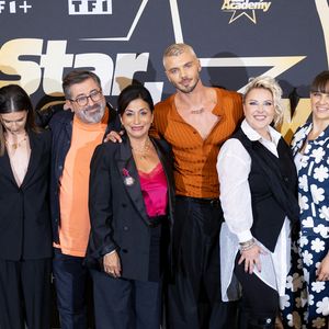 Il a dirigé la Star Academy jusqu'au mois de juin dernier...

Michael Goldman, directeur de Star Academy, et les professeurs Fanny Delaigue, Alain Degois, Sofia Morgavi, Jonathan Jenvrin, Marlène Schaff, Lucie Bernardoni et Ladji Doucouré posent lors d'une séance photo organisée pour présenter la nouvelle saison de l'émission Star Academy au Grand Rex à Paris, le 29 septembre 2025. Photo : Alexis Jumeau/ABACAPRESS.COM