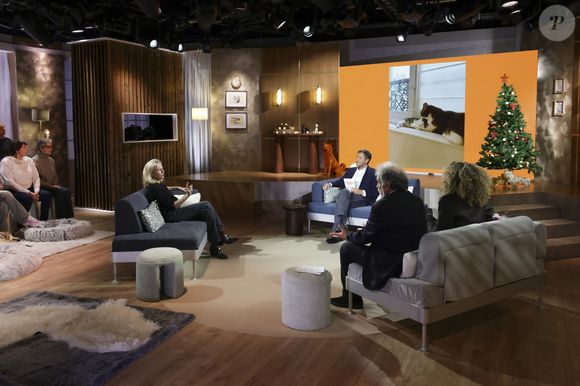 Exclusif - Claire Chazal, sur plateau de la nouvelle émission "Animalement Vôtre" présentée par Bernard Montiel et diffusée le 7 décembre sur France 3, à Paris, France, le 7 octobre 2025. © Jack Tribeca/Bestimage