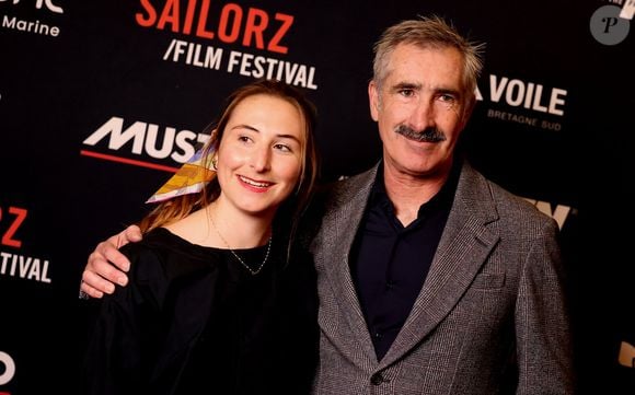 Violette Dorange et son père Arnaud Dorange lors de la 5ème édition du Sailorz Film Festival dédié à la voile de compétition sur grand écran au Grand Rex à Paris le 5 Mars 2025. © Dominique Jacovides/Bestimage