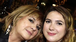 Michèle Bernier perd ses moyens en plateau face à sa fille Charlotte, la fille née de sa relation avec Bruno Gaccio
