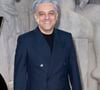 Une véritable bouffée d'oxygène pour Kering qui traversait une zone de turbulences (Gucci, qui est la marque star de Kering et qui ramenait la grande majorité des bénéfices était notamment en perte de vitesse depuis un moment) et va enfin pouvoir éponger ses dettes et repartir du bon pied.

Luca de Meo - Photocall du Défilé de mode Saint Laurent Collection Printemps-Été 2026 dans le cadre de la Fashion Week de Paris, France, le 29 septembre 2025.
 
© Olivier Borde / Bestimage