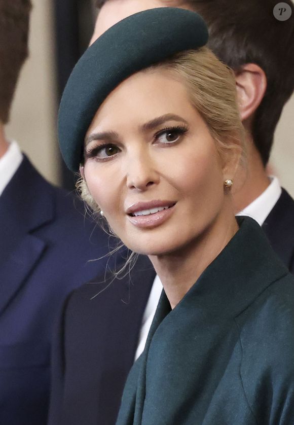 “Je suis tellement heureuse pour vous deux”, a écrit Ivanka Trump, restée très proche de Vanessa Trump

Ivanka Trump  - Les célébrités lors de l'investiture de D. Trump en tant que 47ème Président des Etats-Unis au Capitole à Washington DC, le 20 janvier 2025. Photo Press Service / BESTIMAGE