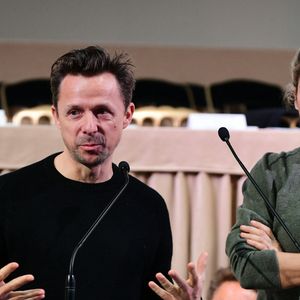 Martin Solveig et Alice Taglioni lors de la 165e vente aux enchères des Hospices de Beaune, le 16 novembre 2025. © Romain Doucelin / Bestimage