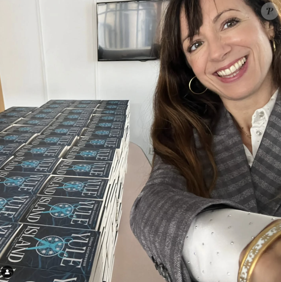 Par ailleurs, si je comprends cette langue, je parle plus volontiers anglais et cela pose problème. En fait, c’est comme si j’étais allée m’installer chez ma meilleure amie 


Johana Gustawsson auteur des "Morsures du silence"
Instagram