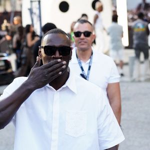 Omar Sy - Arrivées au défilé de mode Louis Vuitton Homme, Collection Printemps-Été 2026 dans le cadre de la Fashion Week de Paris le 24 juin 2025.

© Anne-Sophie guebey / Bestimage