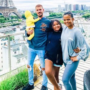 Celui qui revient pour la onzième saison de "The Voice Kids" après huit ans d'absence a confié comment il avait pris en charge l'éducation de sa belle-fille, fruit de l'amour entre son épouse et le rappeur The Dream.

M. Pokora, Violet, Isaiah et Christina Milian sur Instagram. A Paris, cet été.