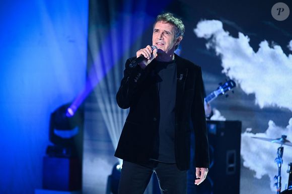 Exclusif - Julien Clerc - Enregistrement de l'émission Vivement dimanche au studio rive gauche présentée par M. Drucker avec une diffusion sur France 3 le 23 novembre. © Guillaume Gaffiot/Bestimage