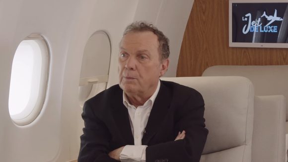 Julien Lepers s'est confié en toute transparence face à Jordan de Luxe.