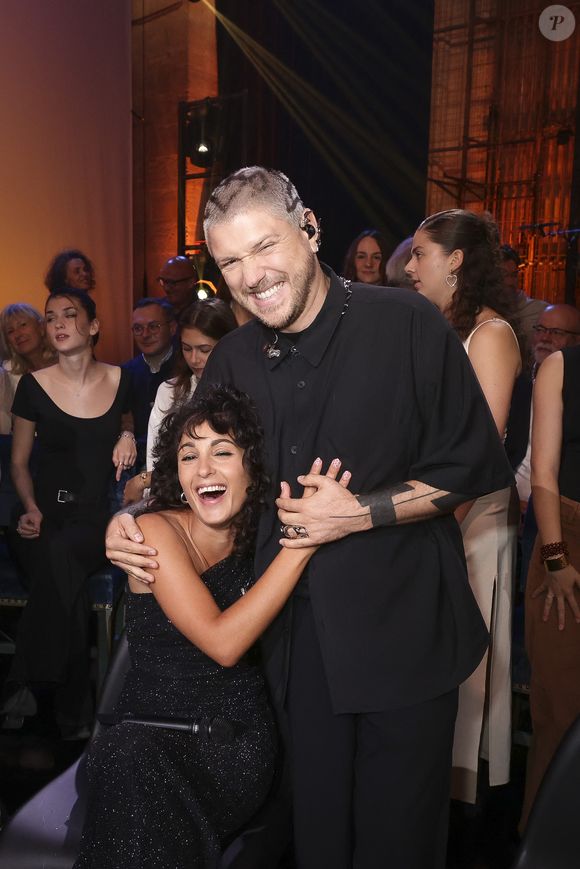 Exclusif - Barbara Pravi, Quentin Mosimann lors de l'enregistrement de l'émission "Le Grand Echiquier - Spéciale Serge Gainsbourg" présentée par C.Chazal et A.Manoukian et diffusée le 7 avril 2026 sur France 2, à Paris, France, le 17 septembre 2025. © Jack Tribeca/Bestimage