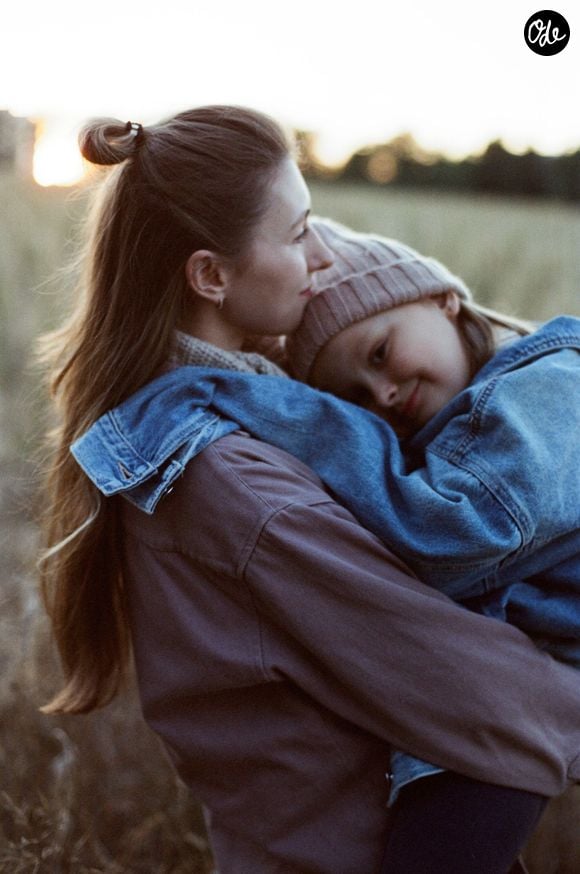 Les expériences de la petite enfance jouent un rôle déterminant dans notre rapport au contact physique.