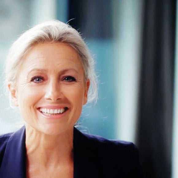 Captures d'écran de la première émission de Anne-Sophie Lapix "20 20" sur M6 avec son premier invité Kylian Mbappé le 7 septembre 2025.

© Alain Guizard / Bestimage