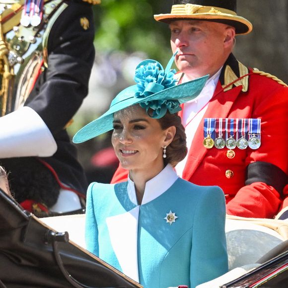 Catherine (Kate) Middleton, princesse de Galles - Les membres de la famille royale britannique arrivent à Buckingham Palace pour la cérémonie Trooping the Colour à Londres, le 14 juin 2025. Affecté par le crash du Boeing 787 Dreamliner à Ahmedabad du 12 juin, le souverain et les officiels porteront un brassard noir en hommage aux plus de 270 victimes. Bon nombre d'elles étaient des ressortissants britanniques.