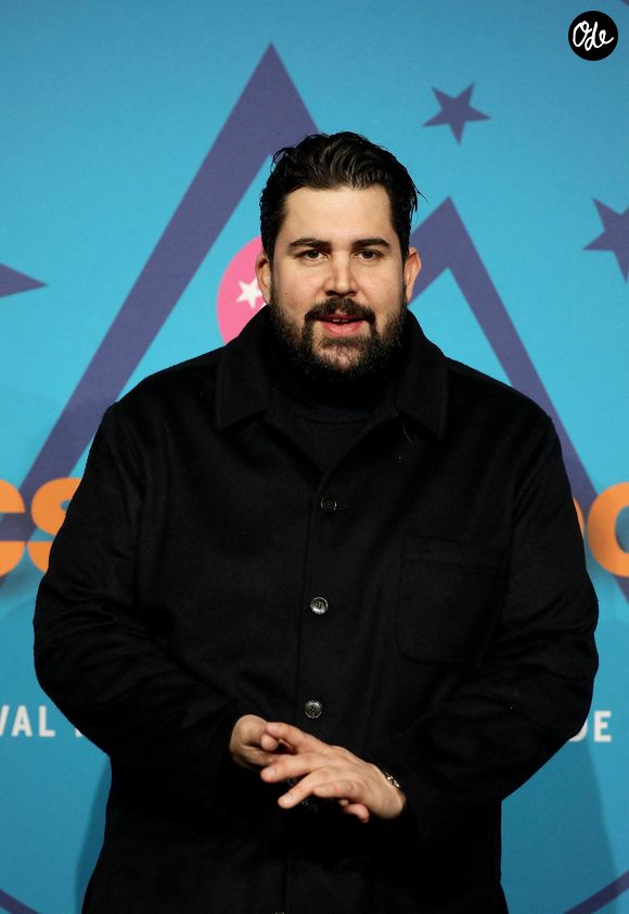 Artus (Victor-Artus Solaro) au photocall de la 5ème soirée de compétition de la 25ème édition du Festival international du film de comédie de l'Alpe d'Huez, France, le 21 janvier 20222. © Dominique Jacovides/Bestimage