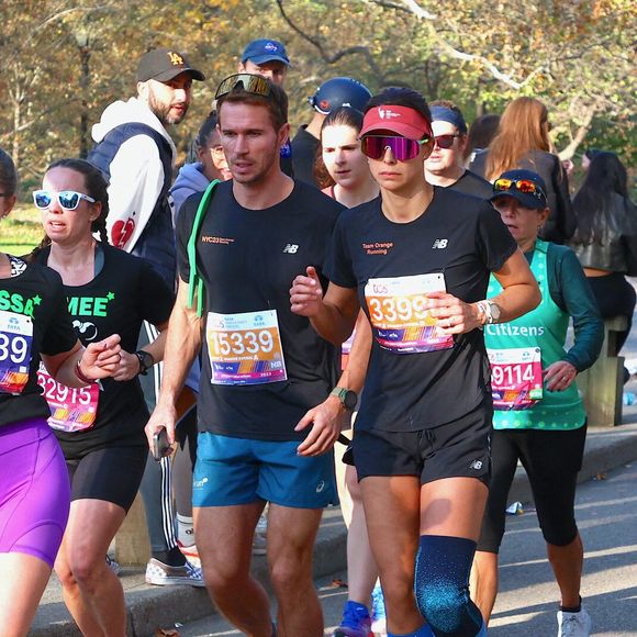 Marine Lorphelin et son petit ami Stanislas Gruau courent le marathon de New York 2023 à New York City, NY, USA le 5 novembre 2023. Marine a terminé en 04h49:26 Photo by Charles Guerin/ABACAPRESS.COM