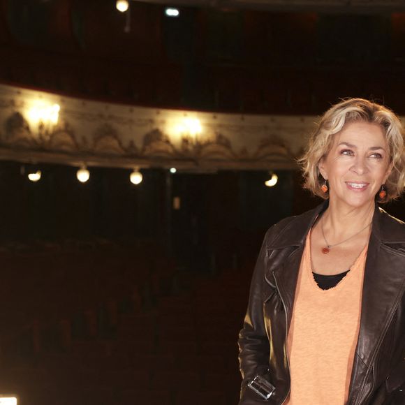 Exclusif - Corinne Touzet lors du tournage de "Sur Scène Avec" à Paris le 7 novembre 2024. © Jack Tribeca / Bestimage