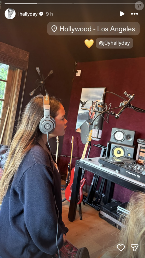 C'est aux côtés d'un célèbre producteur de musique que la jeune femme a fait ses premiers pas en studio 

Joy Hallyday immortalisée sur Instagram. (Capture d'écran).