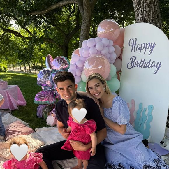 Le 22 mai 2025, Giulia et Kaia, les adorables jumelles d’Enzo Zidane et de son épouse Karen Gonçalves, ont soufflé leur première bougie...



Instagram @enzo @karengoncalvesv