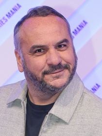 François-Xavier Demaison : loin de l'agitation parisienne, il a trouvé un véritable havre de paix dans une ville du Sud