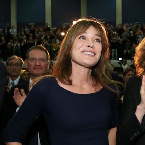 Carla Bruni-Sarkozy - Meeting de Nicolas Sarkozy à Boulogne-Billancourt le 25 novembre 2014.