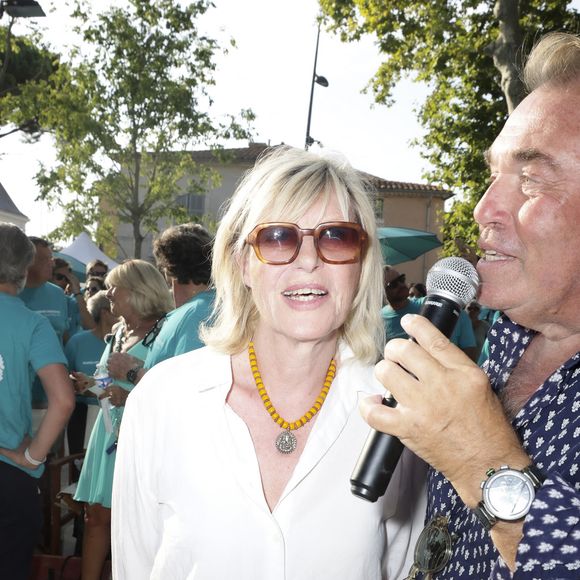 Chantal Ladesou, marraine historique, a de nouveau répondu présente pour soutenir cette belle cause.

Chantal Ladesou, Hervé Pouchol lors de la 6ème édition du tournoi de pétanque caritative Turquoise place des lices au profit pour la deuxième année de l’association soleil d’enfance.
Saint-Tropez, le 10 août 2025.

© Jack Tribeca / Bestimage