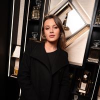 Cette chanteuse française qui cartonne avec 27 millions d'écoute en couple avec un autre artiste ? Elle répond !