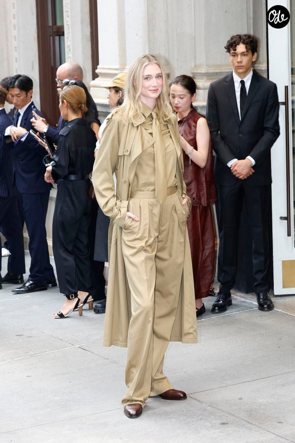 Elizabeth Debicki au défilé Ralph Lauren, collection prêt-à-porter printemps/été 2027 à New York, le 9 septembre 2026. Crédit photo : Backgrid USA / Bestimage