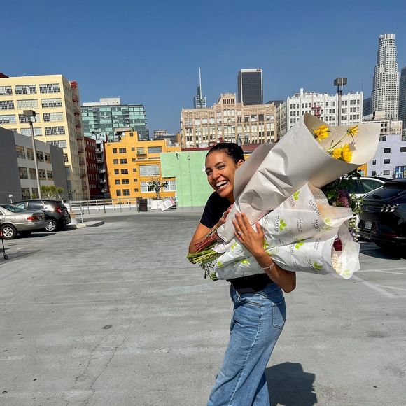 Chloé Mortaud partage des instants de sa nouvelle vie à Los Angeles mari sur Instagram.