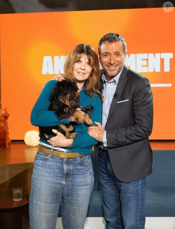 Elle est également l'heureuse maman de Nicole, son griffon belge.

Gwendoline Hamon, Bernard Montiel sur plateau de l'émission "Animalement Vôtre" présentée par Bernard Montiel et diffusée le 15 février 2026 sur France 3, à Paris, France, le 13 janvier 2026. © Julien Sarkissian/Bestimage