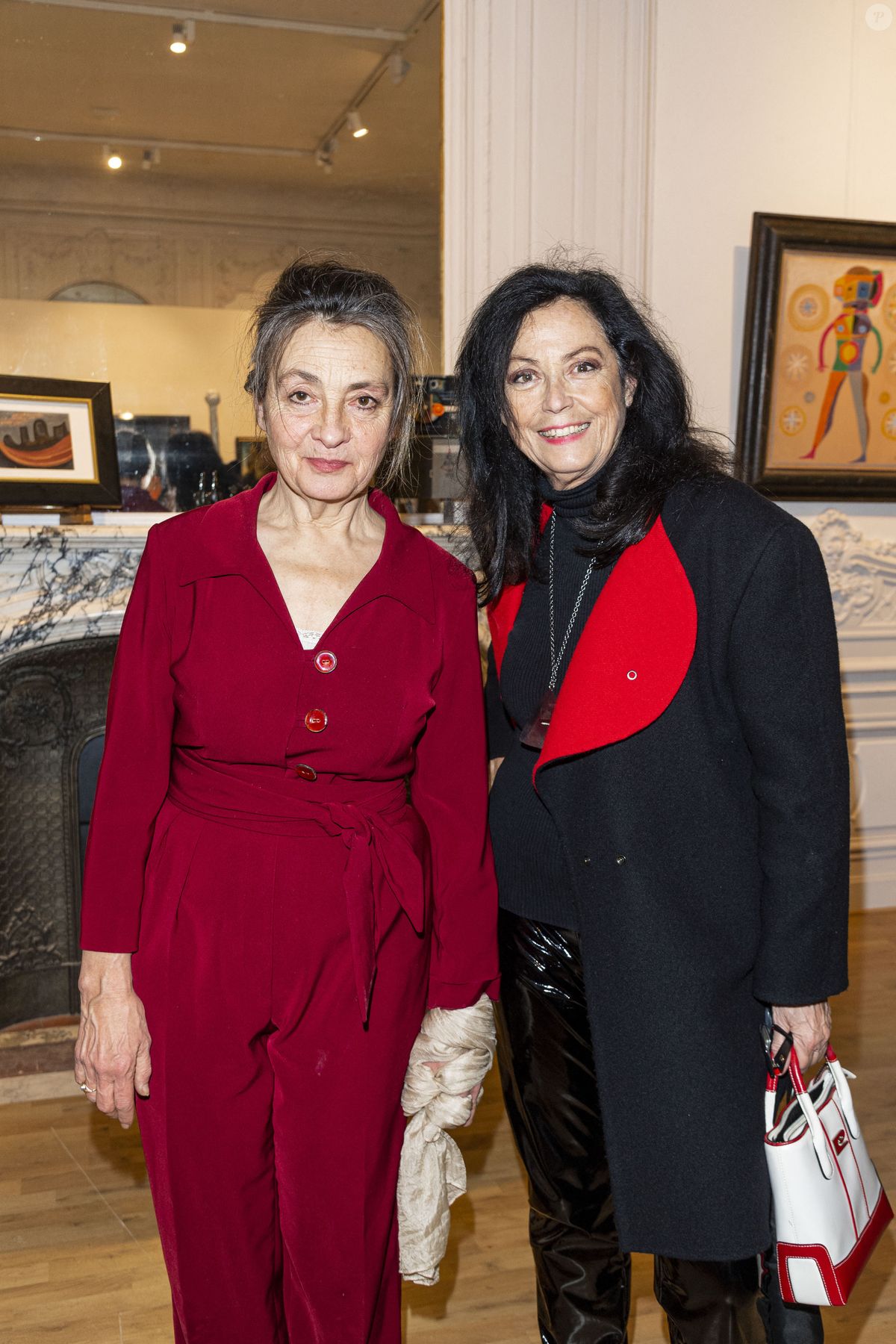 Photo Exclusif Sylvana Lorenz Et Catherine Ringer Vente Des photo-exclusif-sylvana-lorenz-et-catherine-ringer-vente-des