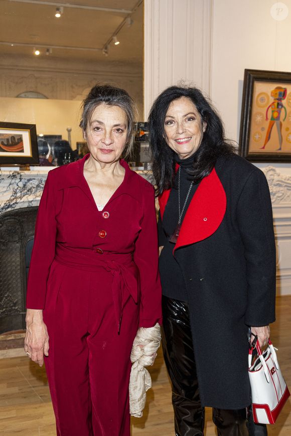 Photo Exclusif Sylvana Lorenz Et Catherine Ringer Vente Des 