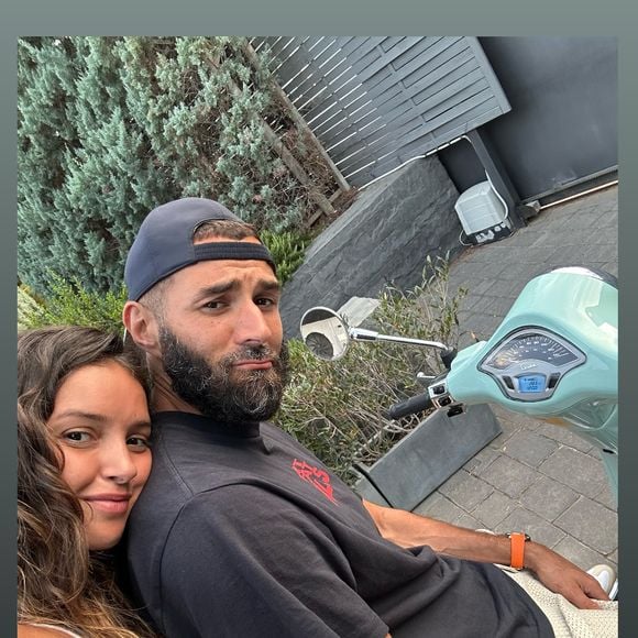 Instagram @lynakhoudri