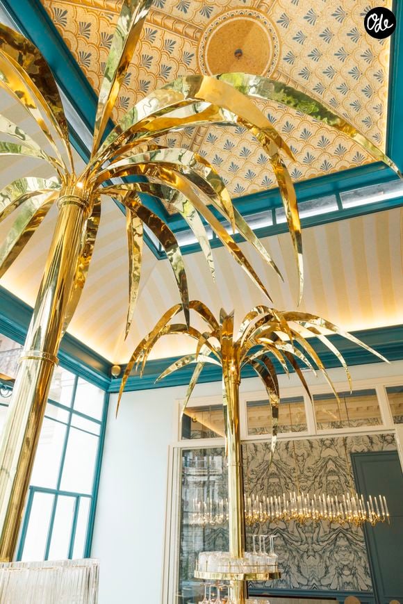 Un cinéma privé de 36 places accueille projections et événements.

Installé dans un somptueux hôtel particulier Art nouveau du IXe arrondissement, BB Blanche marie gastronomie et décor théâtral au cœur d'une adresse historique réinventée avec élégance.