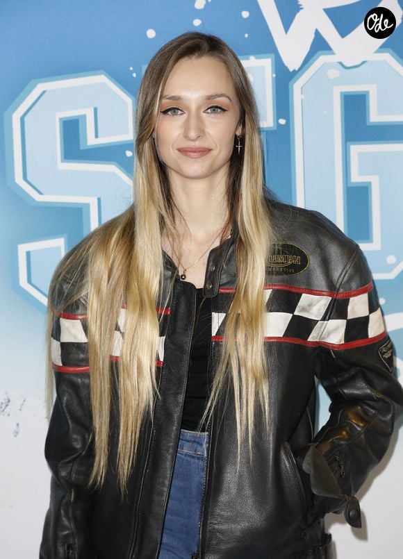 "Quand Akira, le fils d'Emma crie, il a une voix de malade ! Je pense qu'il va devenir chanteur, lui", confie David Hallyday au sujet du fils d'Emma

Emma Smet - Avant-première du film "Les SEGPA au ski" au cinéma Pathé Wepler à Paris le 18 décembre 2023. © Marc Ausset-Lacroix/Bestimage