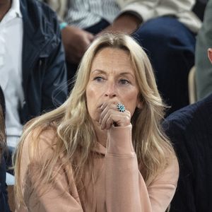 Estelle Lefébure dans les tribunes lors des Internationaux de France de Tennis de Roland Garros 2025, à Paris, France, le 5 juin 2025. © Jacovides-Moreau/Bestimage