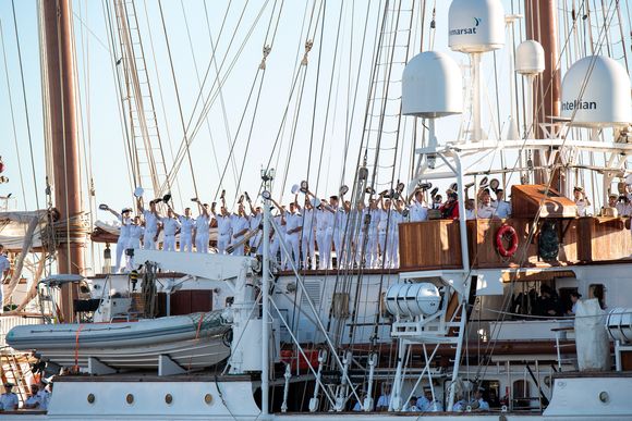 La princesse Leonor arrive avec le reste des aspirants sur le navire-école de la marine Juan Sebastián Elcano, à Las Palmas de Gran Canaria, Gran Canaria, Îles Canaries, Espagne, le 21 janvier 2025. © Europa Press Canarias/Bestimage