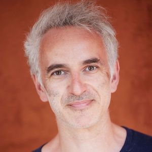 Vincent Delerm au Village Roland Garros lors des Internationaux de France de tennis de Roland Garros 2023, à Paris, France, le 1er juin 2023. © Moreau-Jacovides/Bestimage